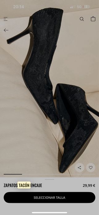 Tacones de encaje negros