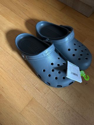 Crocs Grises Talla 42-43