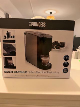 Cafetera Princess 4en1, espumador y cajón cápsulas
