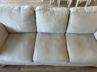 Sofá 3 plazas beige. Ikea Ektorp