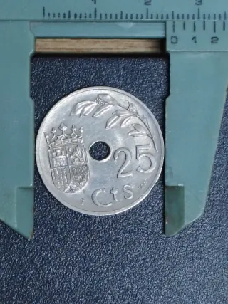 Moneda níquel España 25 cts 1937 II año triunfal