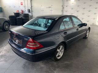 Mercedes-Benz Clase C270 CDI AUTOMATICO  2001