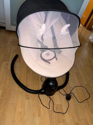 Minicuna y Mecedora Eléctrica Bebé