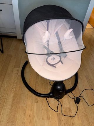 Minicuna y Mecedora Eléctrica Bebé