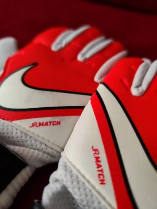 Guantes de Portero Nike Jr Match. Talla 4