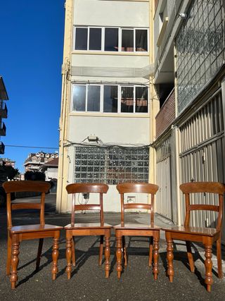 Pack 4 Sillas de Madera Marrón