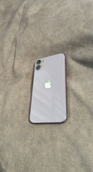 iPhone 11 Viola