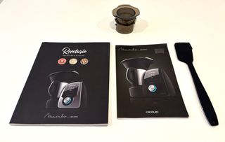 Manual recetario cuchara y tapón Cecotec Mambo