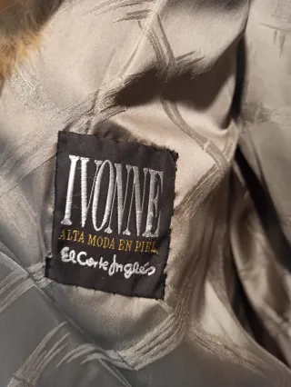 Abrigo Zorr. peleteria natural talla 44.