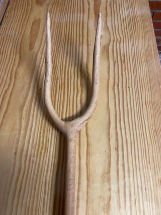 Horquillos  de madera 168 y 150 cm. Hechos a mano.