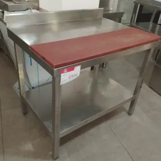 Mesa Mural Inoxidable con Tabla Polipropileno