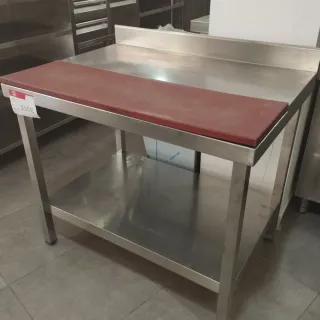 Mesa Mural Inoxidable con Tabla Polipropileno