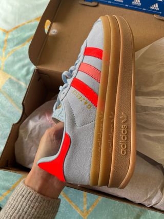 Zapatillas Adidas Gazelle nuevas con caja. Talla38