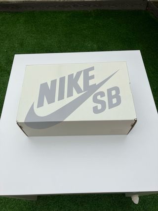 Nike SB Dunk Low Nardwuar