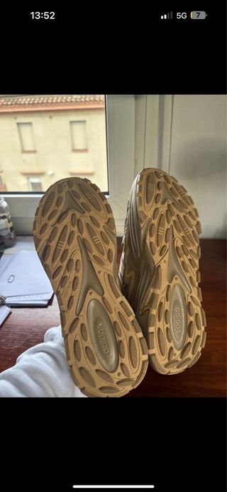 Adidas Ozweego Beige/Marrón Talla 45