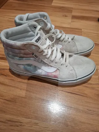 Lote de zapatillas Vans multicolor y blancas