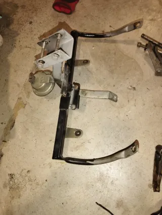 Araña y cláxon Macal Trofeu 50cc.