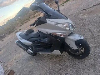 Vespinos t max 500. gl.sc mobyllete Renault laguna