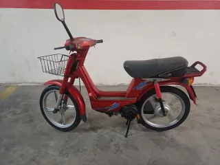 Vespinos t max 500. gl.sc mobyllete Renault laguna