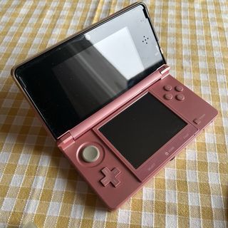 Nintendo 3DS Rosa con giochi e caricatore