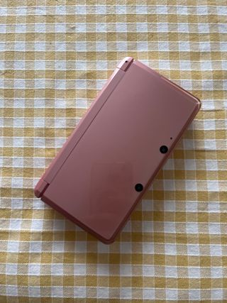 Nintendo 3DS Rosa con giochi e caricatore