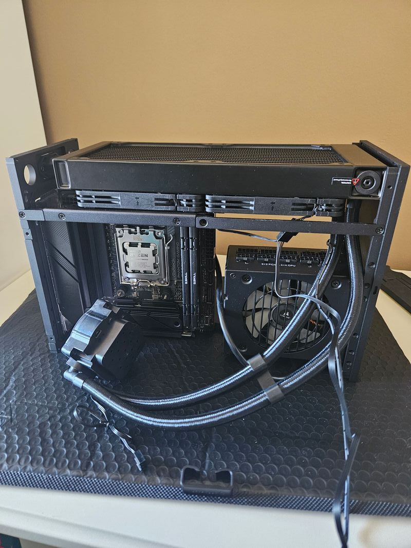 PC Gaming SFF 4080 Super 7800X3D 32GB afbeelding 7