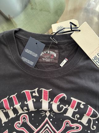 Camiseta Tommy Hilfiger Negra Talla M