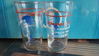 18 bicchieri della squadra di calcio rumena