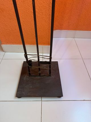 Lámpara de pie artesanal forja única