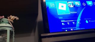 PS4 PlayStation 4) Negra + Mando