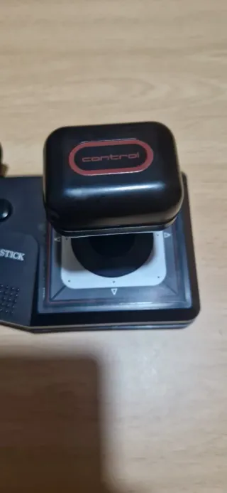 SEGA Control Stick + 2 Juegos Mega Drive