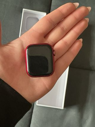 Apple Watch S7 Negro/Rojo Caja Premium (2021).