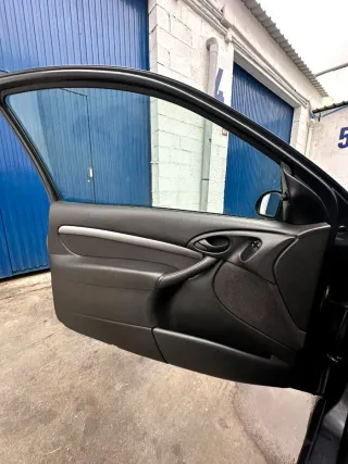 Ford Focus Coupe 1.6L Zetec-S/Duratec EFI Gasoline