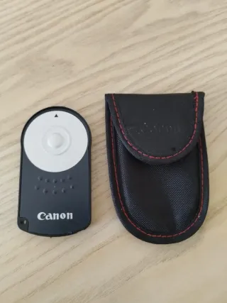 Lote Cámara Canon EOS 7D + Accesorios con regalo