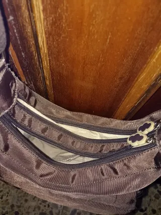 Bolso práctico marrón y beige