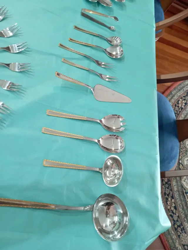 Cubertería Inox y Dorado