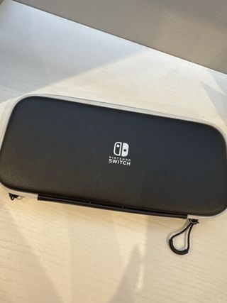 Nintendo Switch OLED Blanca + Mario Kart 8