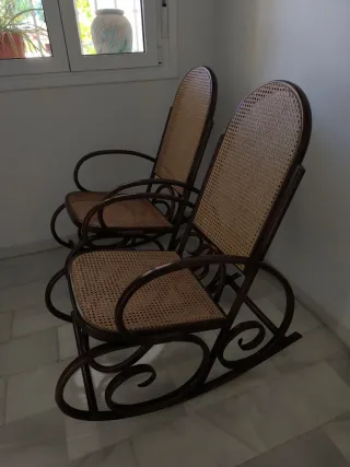 2 Mecedoras de mimbre artesanal