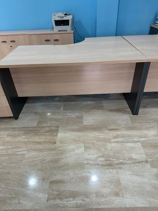 Mueble de oficina madera autentica no es