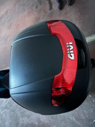 Maletín Givi Monolock Scooter PRECIO NEGOCIABLE