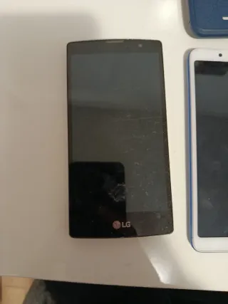 Lote de teléfonos (Xiaomi y LG)