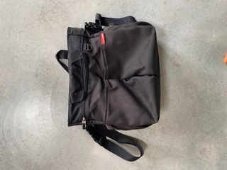 Bolsa Carro Bebé Skip Hop Negra