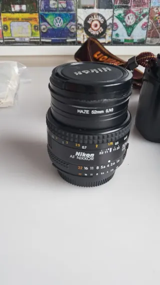 Cámara Reflex Nikon F-601 M