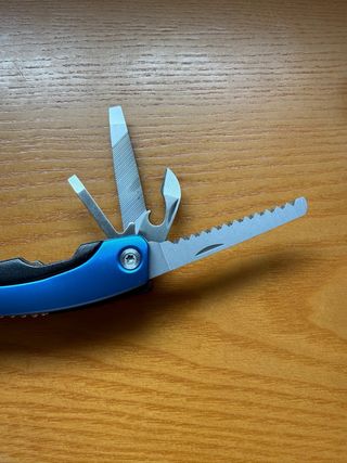 Multiherramienta azul