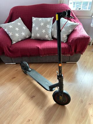 Patinete Xiaomi Mi Electric Scooter Essential