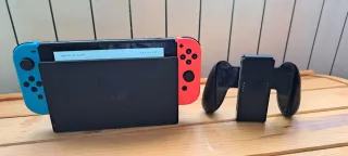 Nintendo Switch Negra y Roja