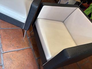2 Sillones Polipiel Negro y Blanco