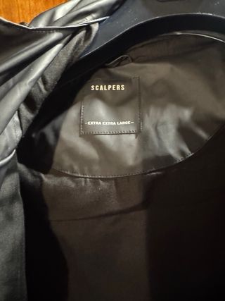 Abrigo Scalpers Negro
