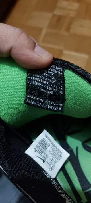 Nike SB Dunk Low Staple Panda Pigeon