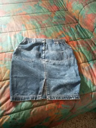 Falda vaquera joya bordada